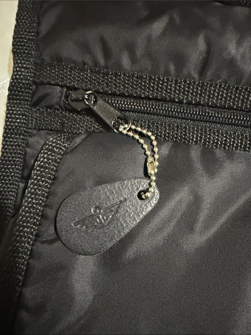 Levi’s Vintage Y2K Nylon Sling Black Messenger Bag Brand New